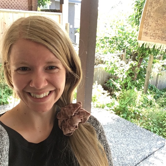 Meet your Posher, Jillesa - Picture 1 of 1